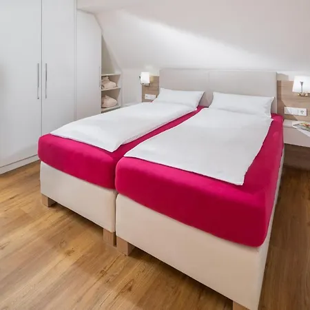 Storchennest Apartment *