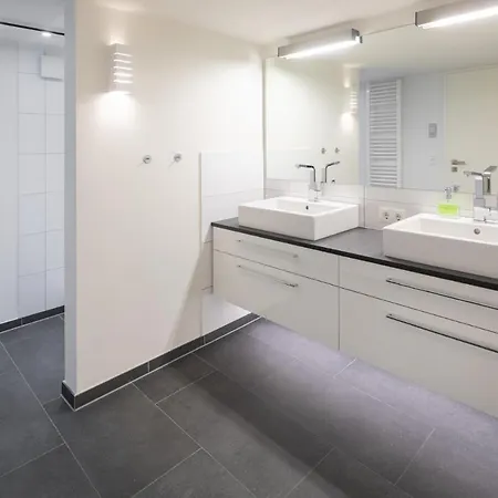 Storchennest Apartment *