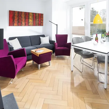 アパート Storchennest ノルダーナイ